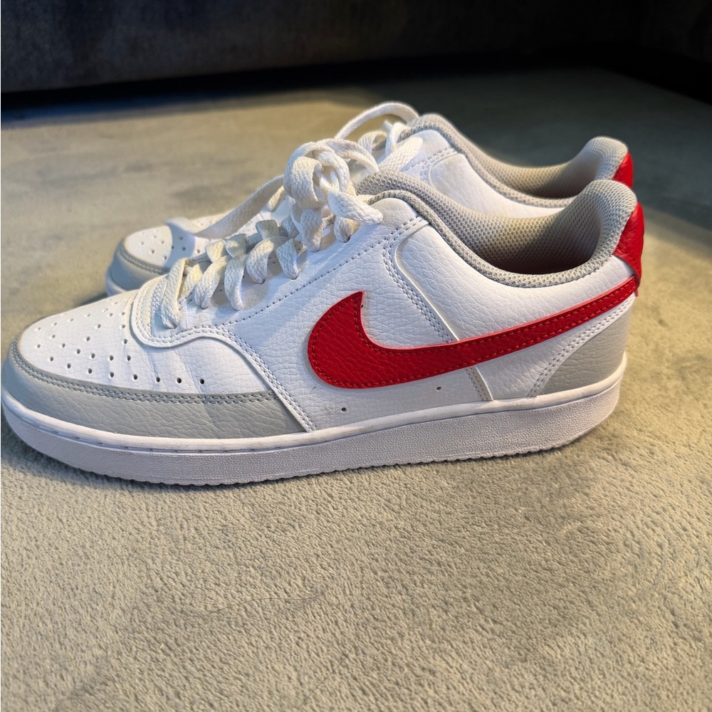 Nike Court Vision Low - Red and White